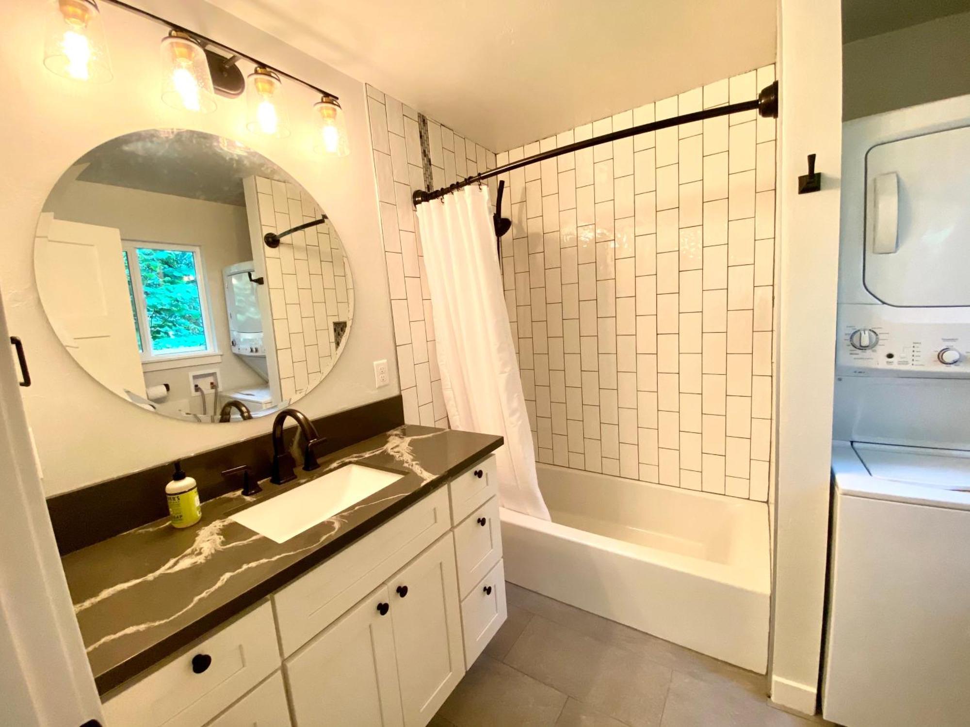 Holiday home Creekside In The